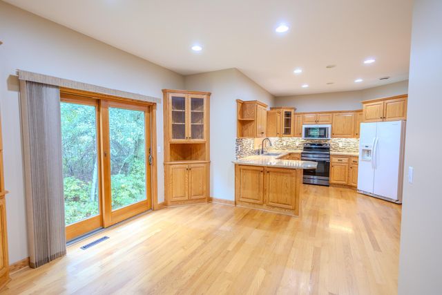 37456 Hallmark Drive, North Branch, MN 55056
