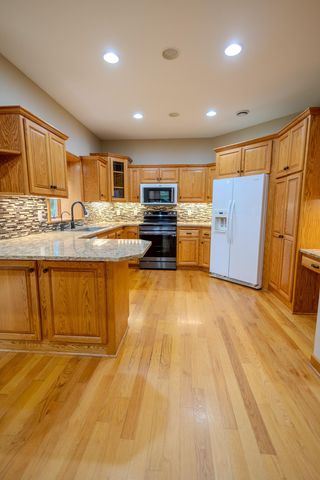37456 Hallmark Drive, North Branch, MN 55056