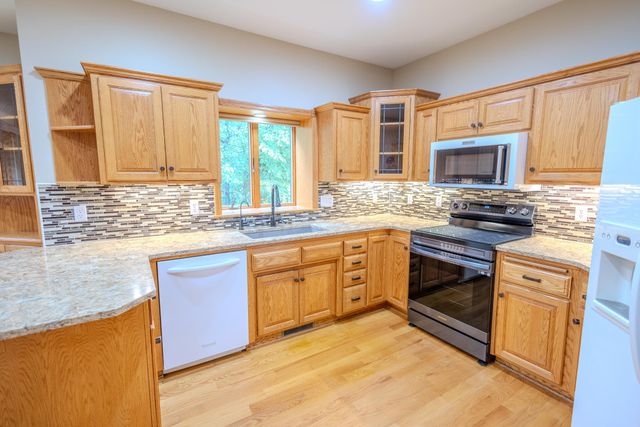 37456 Hallmark Drive, North Branch, MN 55056