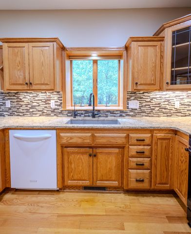 37456 Hallmark Drive, North Branch, MN 55056