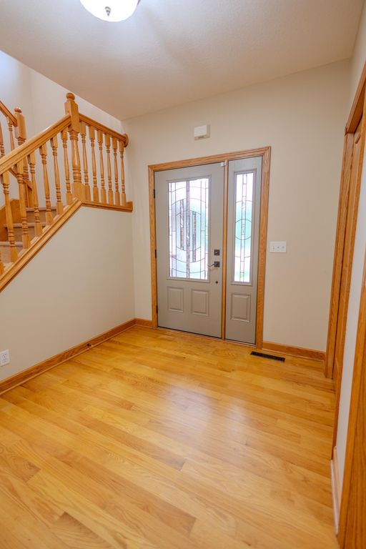 37456 Hallmark Drive, North Branch, MN 55056 — photo 3