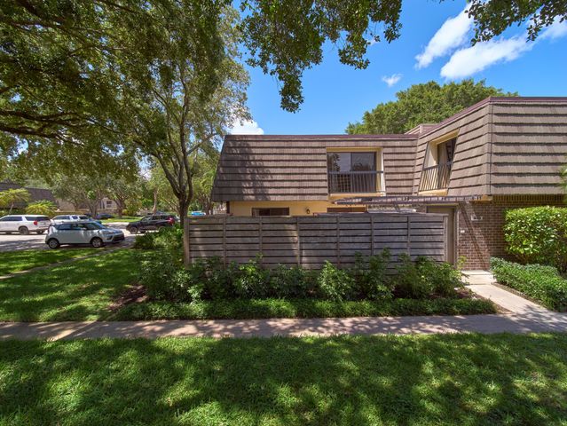 1520 15th Terrace, Palm Beach Gardens, FL 33418