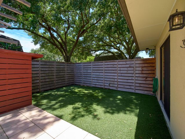 1520 15th Terrace, Palm Beach Gardens, FL 33418