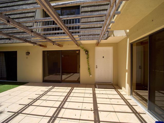 1520 15th Terrace, Palm Beach Gardens, FL 33418