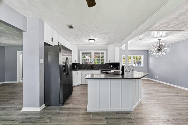 1925 Palm Street, La Marque, TX 77568