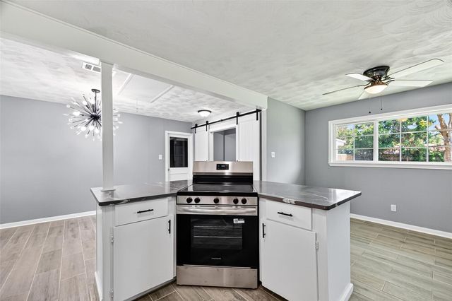 1925 Palm Street, La Marque, TX 77568