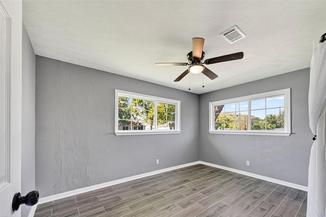 1925 Palm Street, La Marque, TX 77568