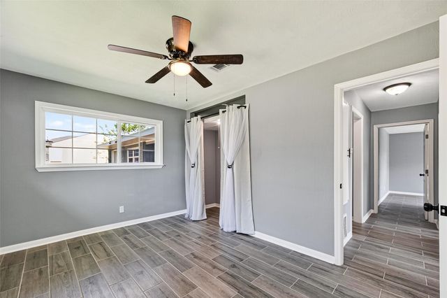 1925 Palm Street, La Marque, TX 77568