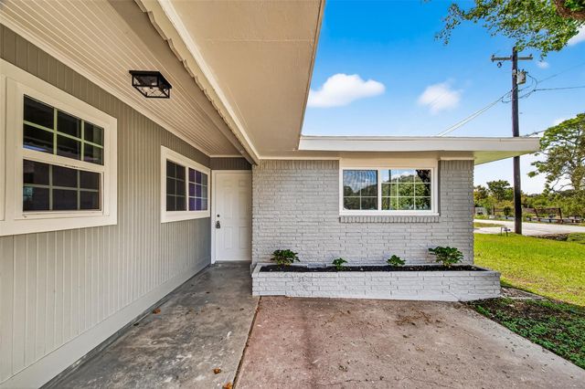 1925 Palm Street, La Marque, TX 77568