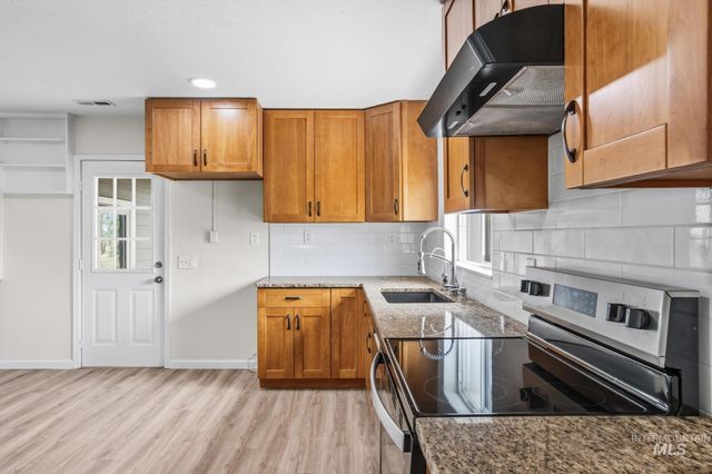 14666 Willis Rd, Caldwell, ID 83607