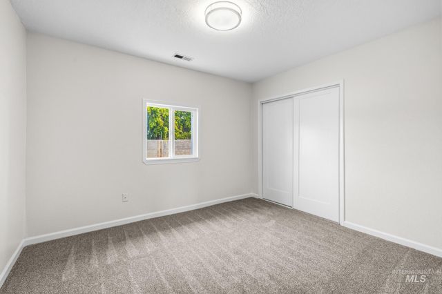 14666 Willis Rd, Caldwell, ID 83607
