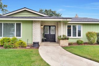 238 W Cypress Avenue, Reedley, CA 93654