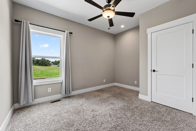 317 Alonzo Pl, Cunningham, TN 37052