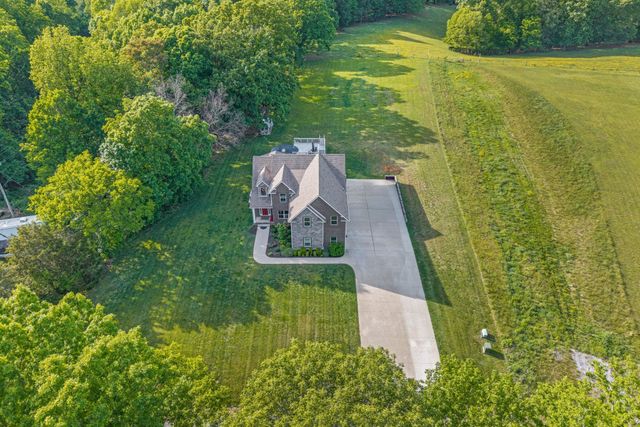 317 Alonzo Pl, Cunningham, TN 37052