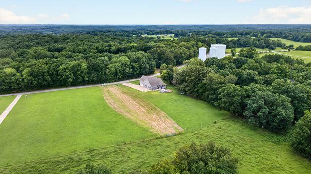 317 Alonzo Pl, Cunningham, TN 37052