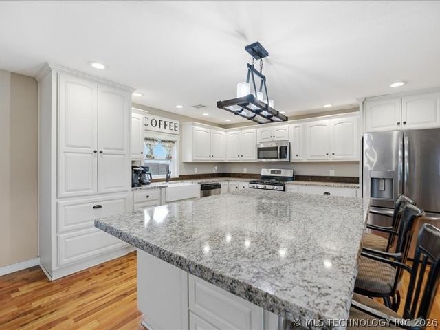 13525 S 4190 Road, Claremore, OK 74017