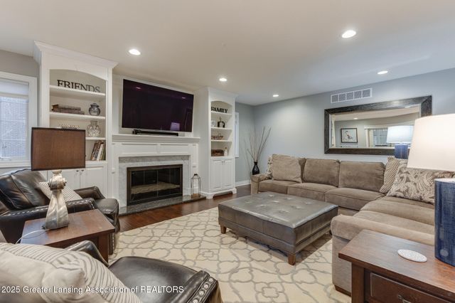 12719 Oneida Woods Trail, Grand Ledge, MI 48837