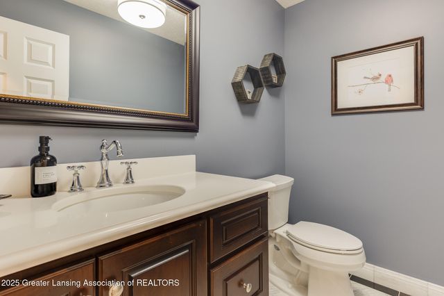 12719 Oneida Woods Trail, Grand Ledge, MI 48837