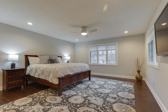 12719 Oneida Woods Trail, Grand Ledge, MI 48837