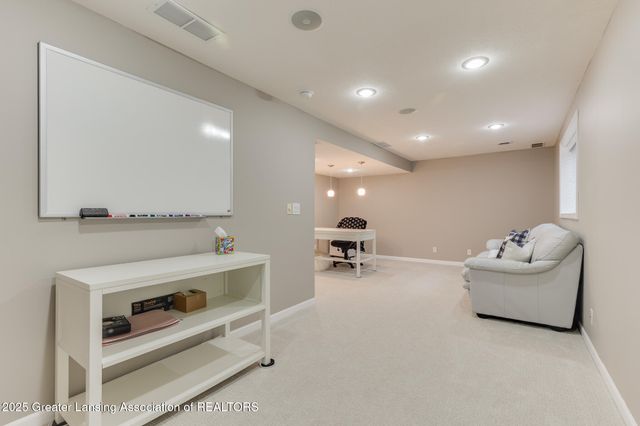 12719 Oneida Woods Trail, Grand Ledge, MI 48837