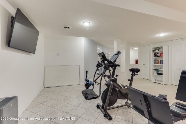 12719 Oneida Woods Trail, Grand Ledge, MI 48837