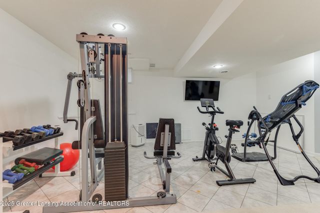 12719 Oneida Woods Trail, Grand Ledge, MI 48837