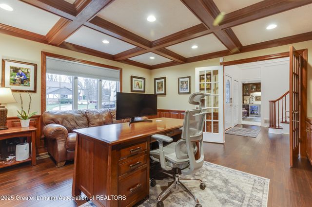 12719 Oneida Woods Trail, Grand Ledge, MI 48837