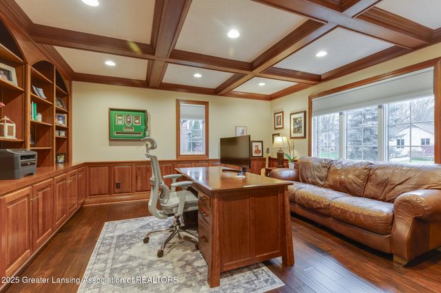 12719 Oneida Woods Trail, Grand Ledge, MI 48837