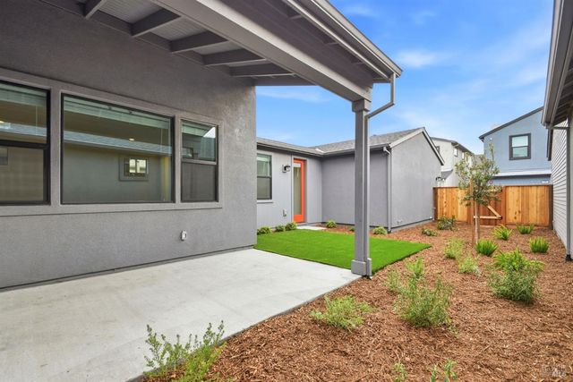 9129 Camino Colegio Rd, Rohnert Park, CA 94928