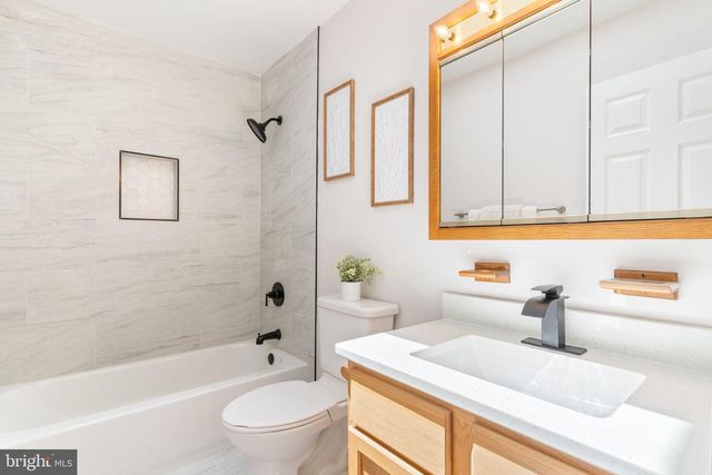 12361 SILVER ROCK CIR, Lusby, MD 20657