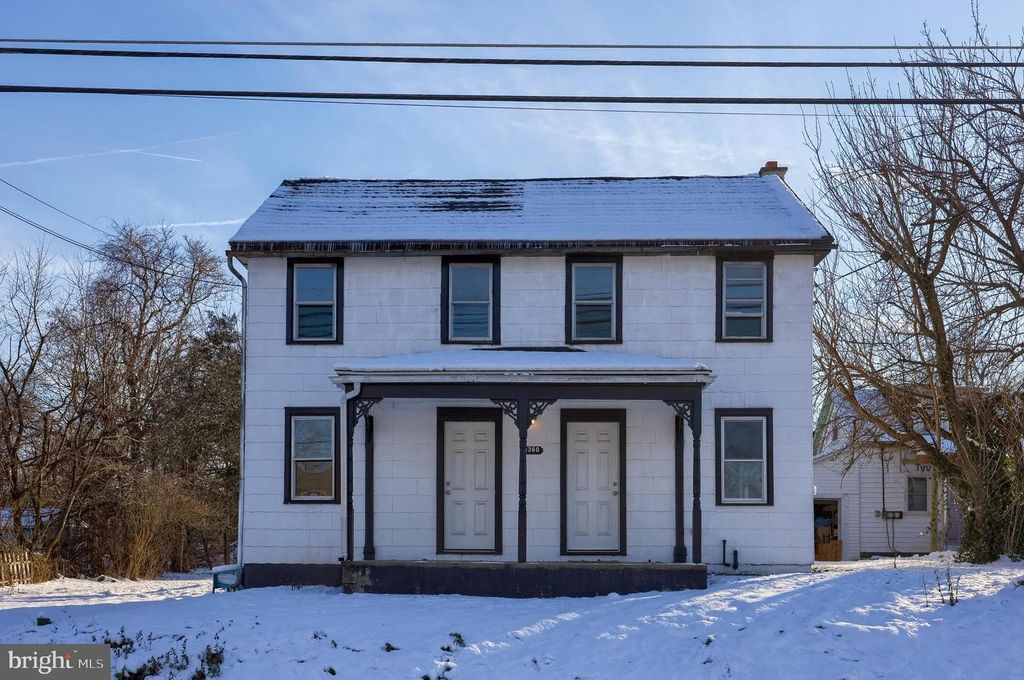 1360 E MAIN ST, Douglassville, PA 19518