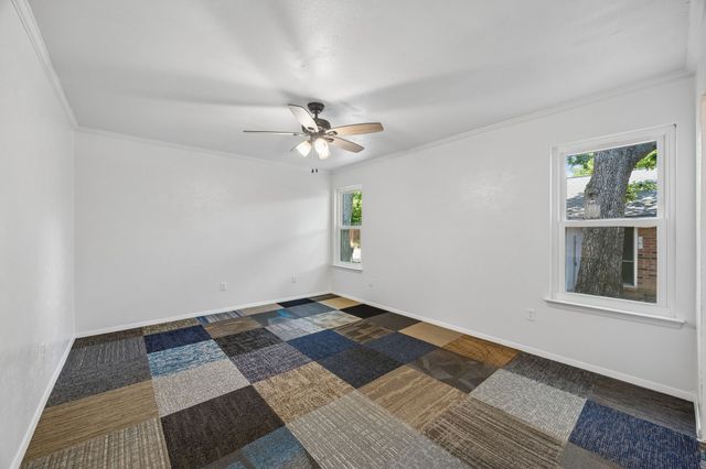 733 Mockingbird Drive, Lewisville, TX 75067