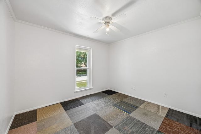 733 Mockingbird Drive, Lewisville, TX 75067
