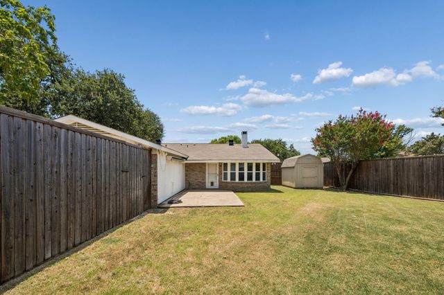733 Mockingbird Drive, Lewisville, TX 75067