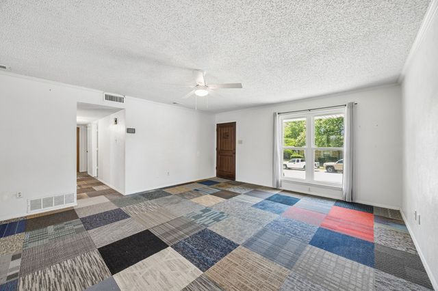 733 Mockingbird Drive, Lewisville, TX 75067