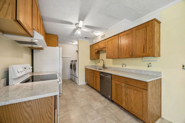 733 Mockingbird Drive, Lewisville, TX 75067