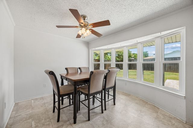 733 Mockingbird Drive, Lewisville, TX 75067