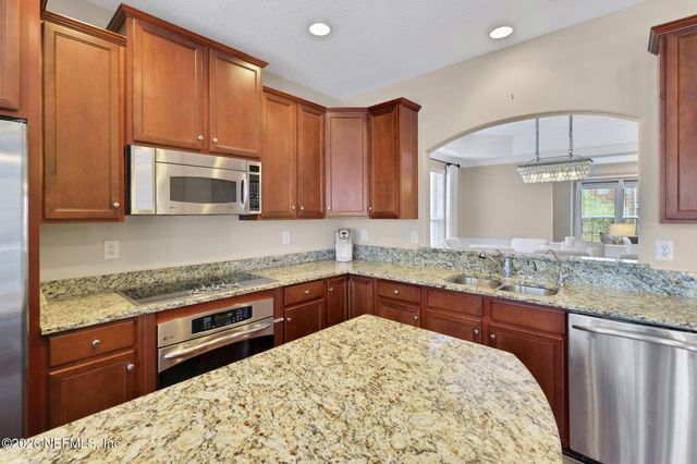 4274 STUDIO PARK Avenue, Jacksonville, FL 32216