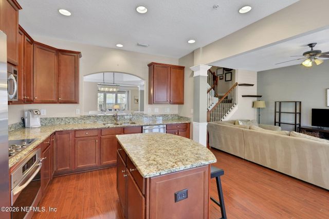 4274 STUDIO PARK Avenue, Jacksonville, FL 32216