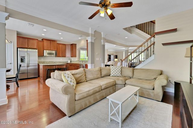 4274 STUDIO PARK Avenue, Jacksonville, FL 32216