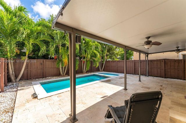 239 SE 31st Ter 0, Homestead, FL 33033