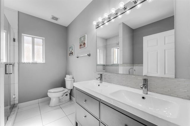 239 SE 31st Ter 0, Homestead, FL 33033