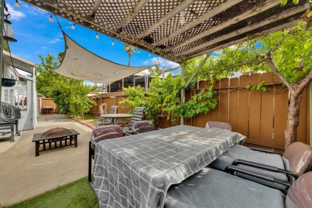 400 Greenfield Dr SPC 101, El Cajon, CA 92021