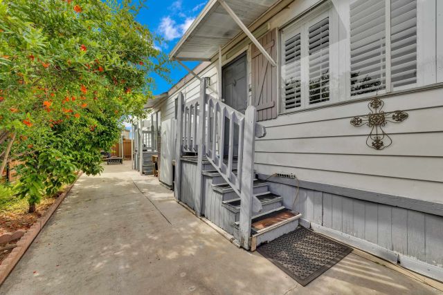 400 Greenfield Dr SPC 101, El Cajon, CA 92021