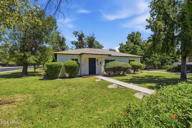 6 N FRASER Drive E, Mesa, AZ 85203