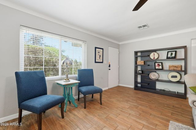 6 N FRASER Drive E, Mesa, AZ 85203