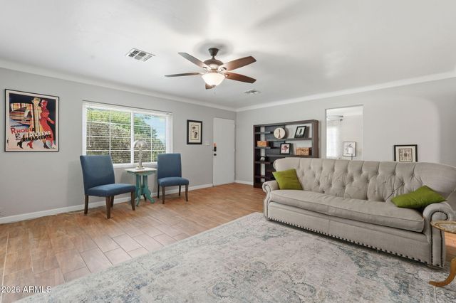 6 N FRASER Drive E, Mesa, AZ 85203