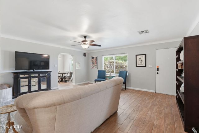 6 N FRASER Drive E, Mesa, AZ 85203