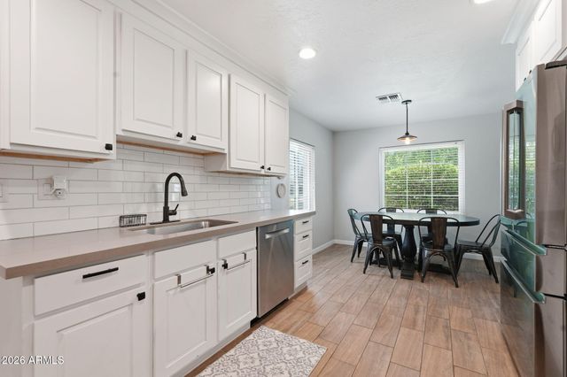 6 N FRASER Drive E, Mesa, AZ 85203