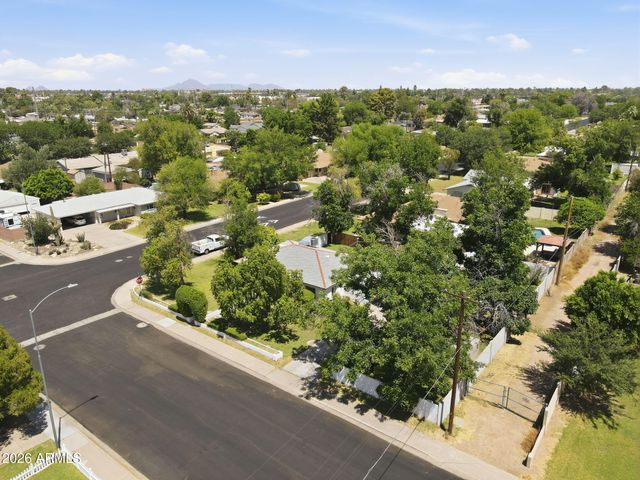6 N FRASER Drive E, Mesa, AZ 85203
